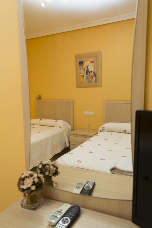 Hostal Dulcinea Esquivias Zimmer foto