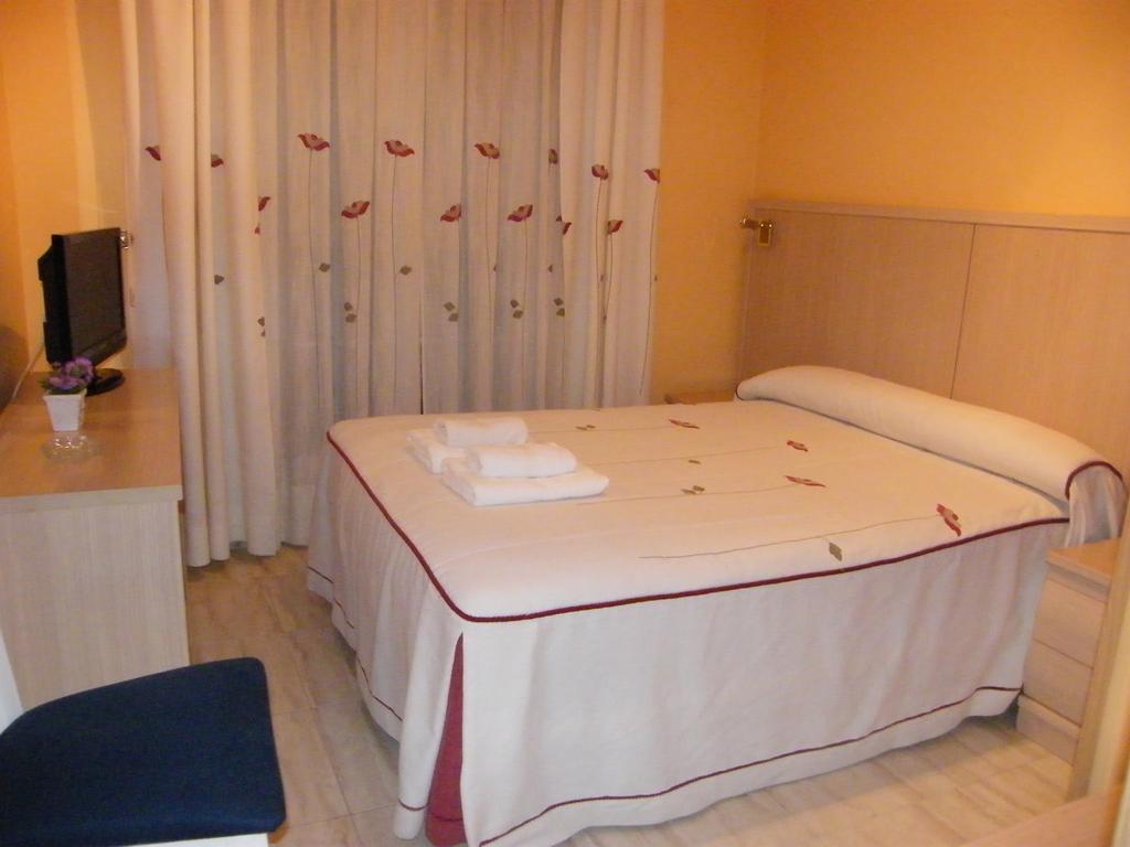 Hostal Dulcinea Esquivias Zimmer foto