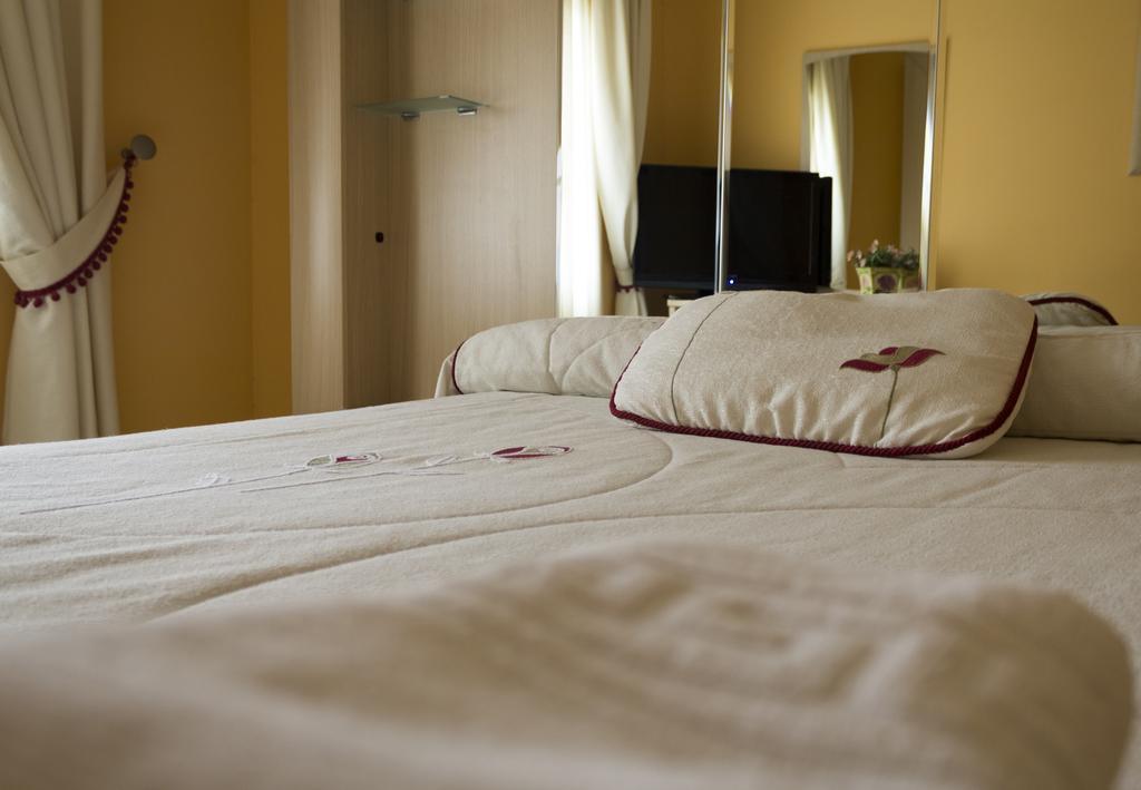 Hostal Dulcinea Esquivias Zimmer foto