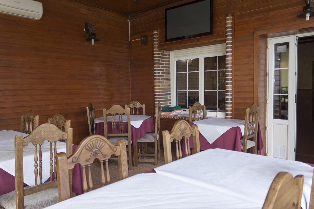 Hostal Dulcinea Esquivias Exterior foto